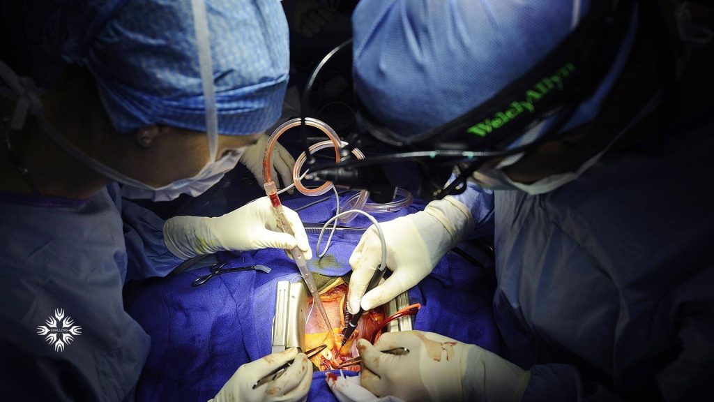 جراحی قلب باز چگونه انجام میشود